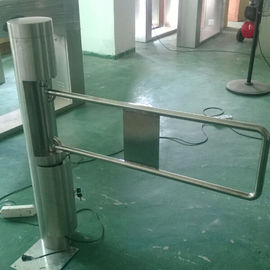 Manuellement systèmes de tourniquet d'entrée d'acier inoxydable de la porte 304 de barrière d'oscillation