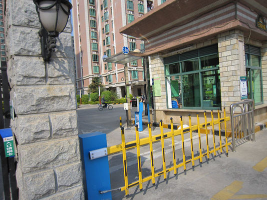 Porte réfléchie de barrière de sécurité de boom de barrière avec la fonction à verrouillage automatique bidirectionnelle