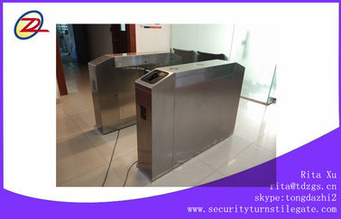 Machine automatique de contrôle d'accès de veine de paume de porte de barrière de tourniquet de bras de baisse